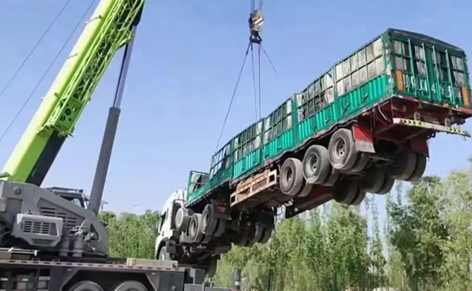 卫东区道路脱困救援案例